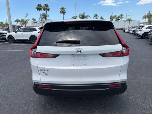 Used 2024 Honda CR-V EX image 6