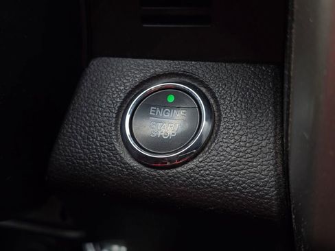 Used 2018 Ford F150 Lariat w/ Equipment Group 502A Luxury image 40