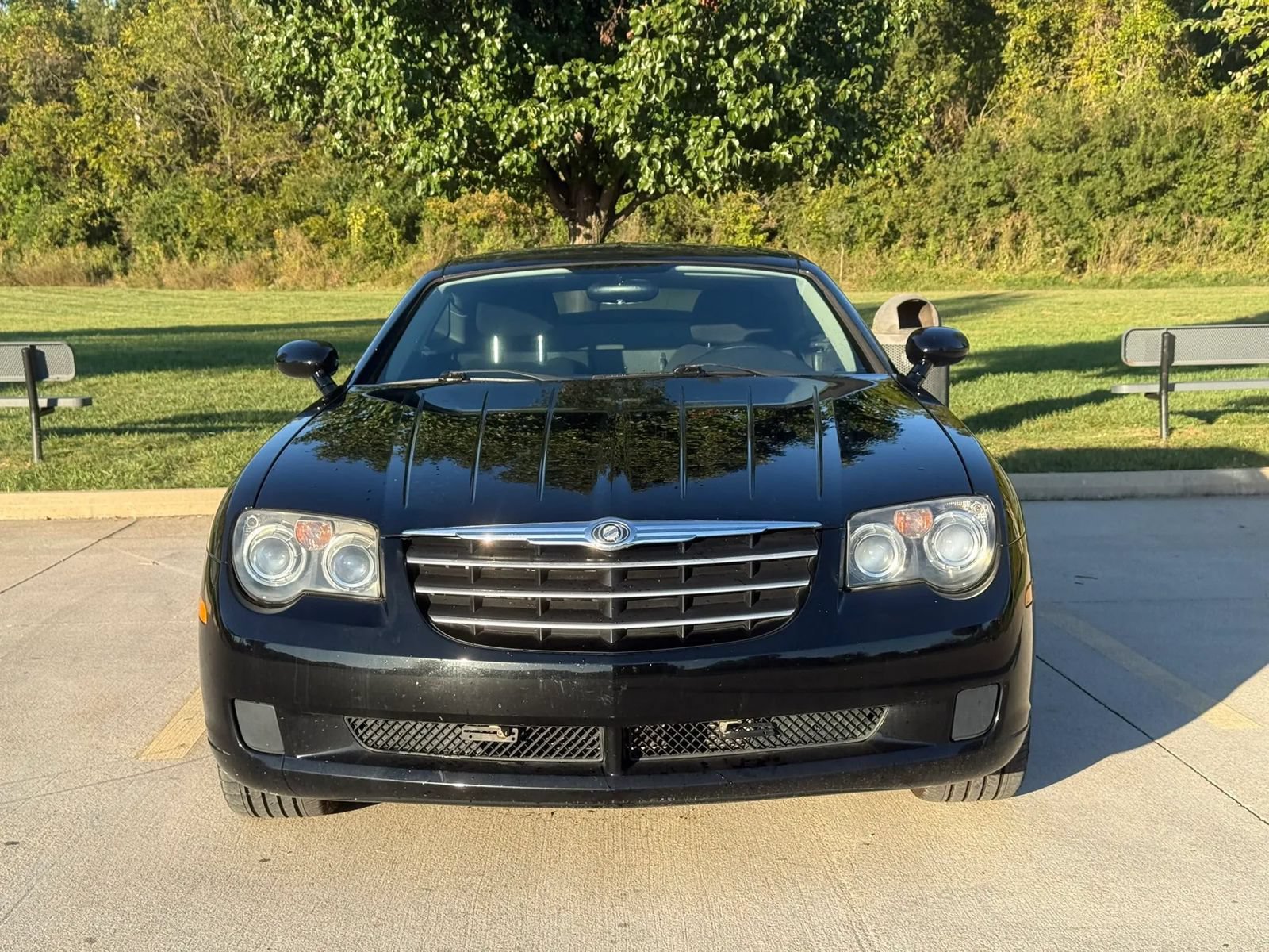 Used 2005 Chrysler Crossfire Coupe RWD image 2