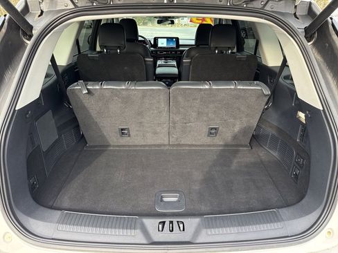 Used 2025 Lincoln Aviator Premiere image 31