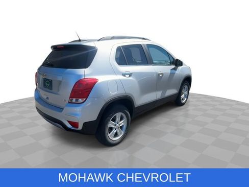 Certified 2020 Chevrolet Trax LT w/ LT Convenience Package image 9