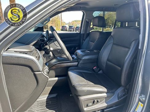 Used 2018 Chevrolet Tahoe LT w/ Luxury Package image 12