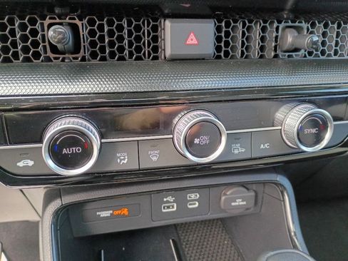 Used 2025 Honda CR-V EX-L image 16