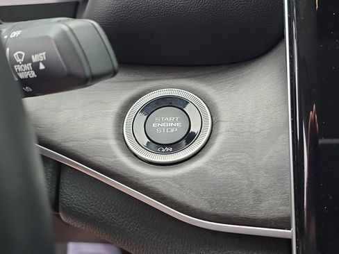 Used 2022 Jeep Grand Cherokee Limited RWD image 27