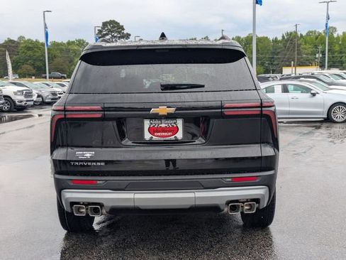 New 2026 Chevrolet Traverse LT FWD image 4