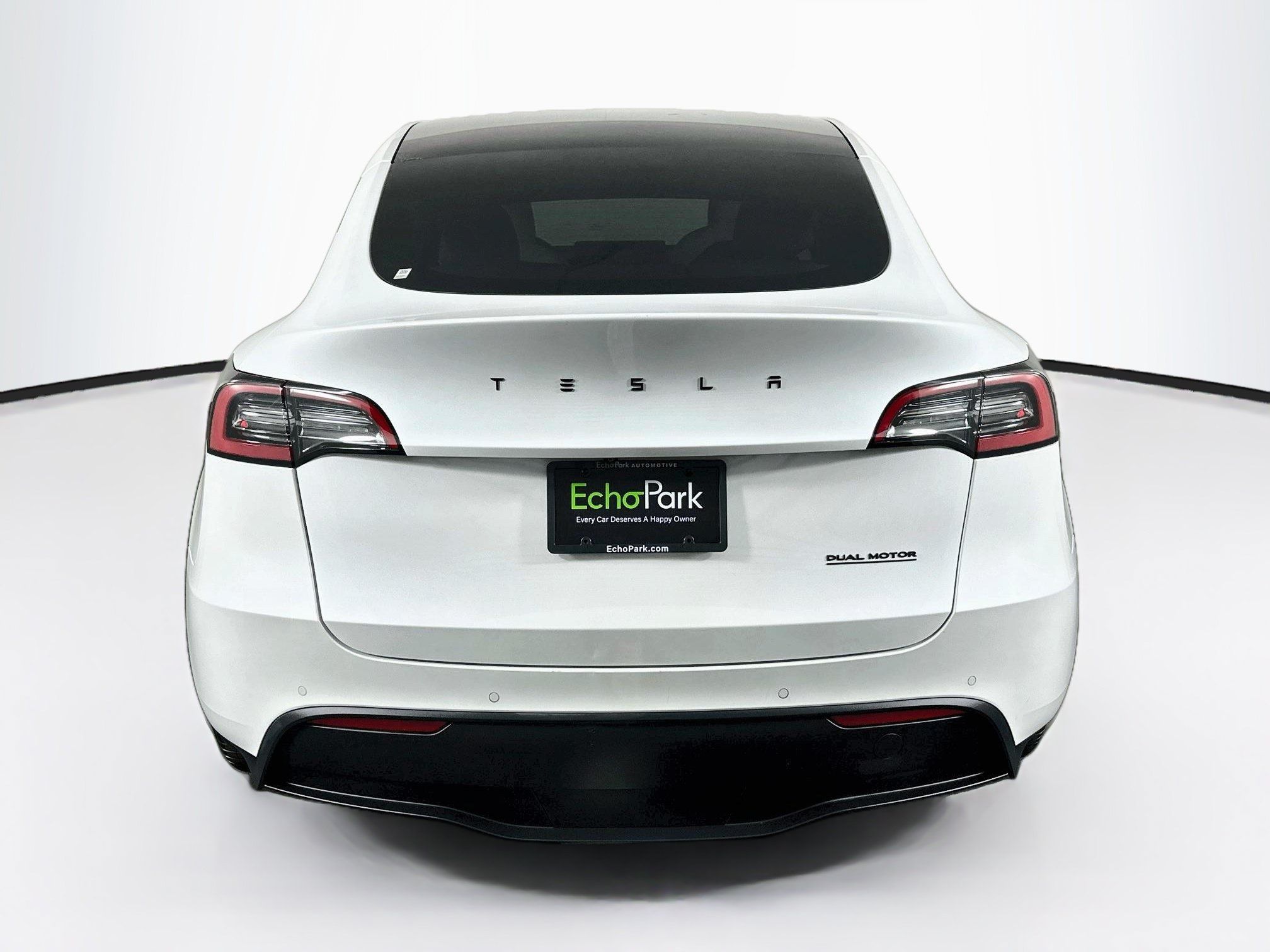 Used 2022 Tesla Model Y Long Range AWD/4WD image 7