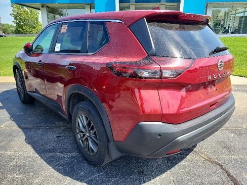 Used 2021 Nissan Rogue S FWD image 2