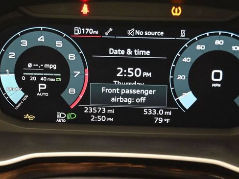 Used 2025 Audi Q3 2.0T Premium AWD/4WD image 19