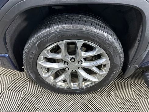 Used 2020 GMC Sierra 1500 Denali w/ Denali Ultimate Package image 10