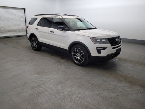 Used 2018 Ford Explorer Sport w/ Equipment Group 401A AWD/4WD image 11