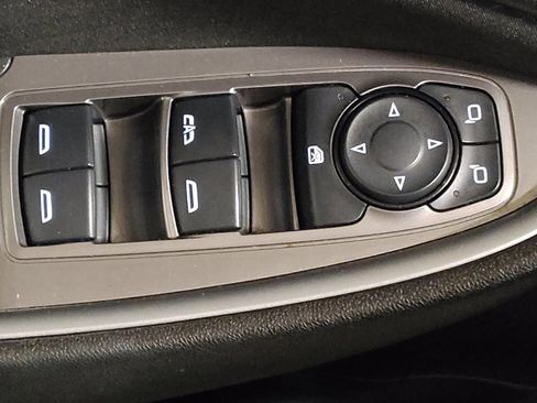 Used 2023 Chevrolet Malibu LT FWD image 27