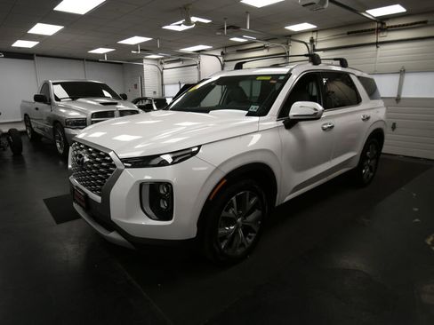 Used 2022 Hyundai Palisade SEL w/ Convenience Package AWD/4WD image 4