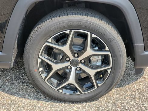Used 2026 Jeep Compass Limited AWD/4WD image 30