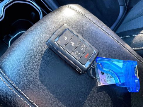 Used 2023 Jeep Grand Cherokee Altitude image 27