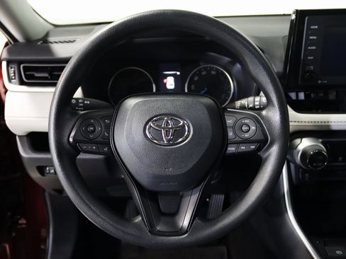 Used 2022 Toyota RAV4 XLE image 38
