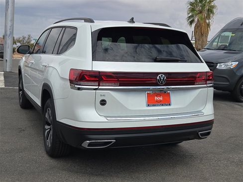 New 2026 Volkswagen Atlas SE image 8