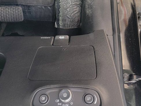Used 2021 Buick Encore GX Preferred FWD image 24