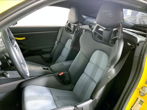 Certified 2024 Porsche 718 Cayman GT4 RS RWD image 5