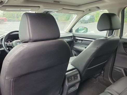 Used 2025 Honda CR-V EX-L image 15