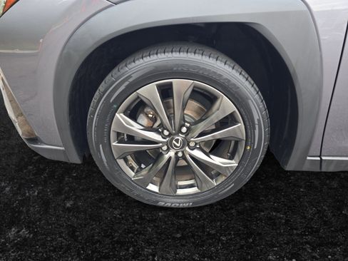 Used 2019 Lexus UX 250h F Sport w/ F Sport Premium Package AWD/4WD image 9