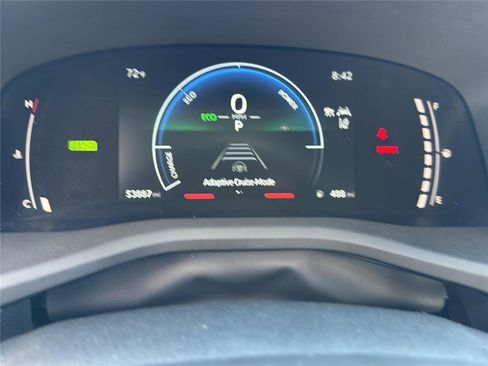 Used 2025 Toyota Camry LE w/ Convenience Package image 15