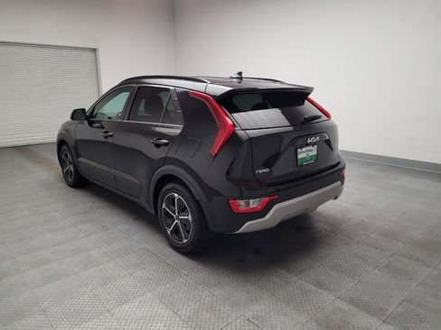 Used 2023 Kia Niro EX FWD image 5