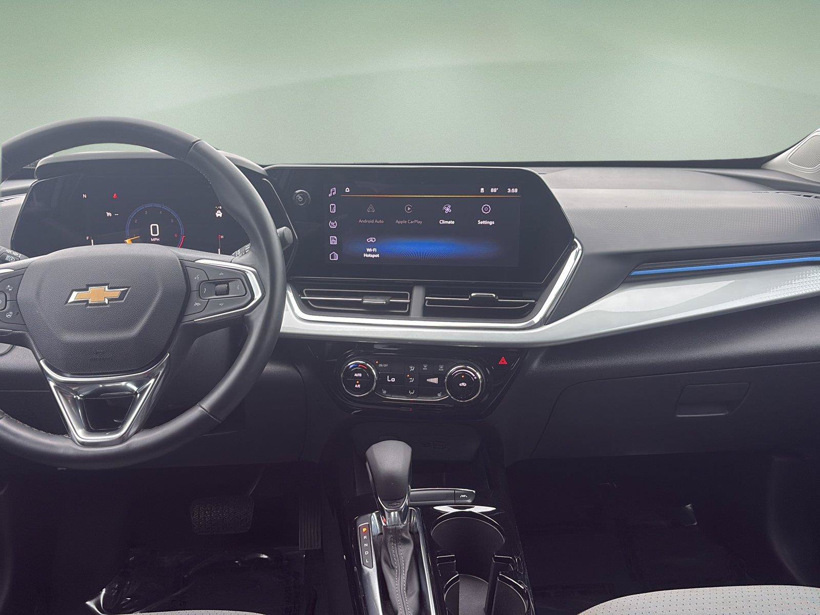 Certified 2025 Chevrolet Trax LT w/ LT Convenience Package FWD image 10