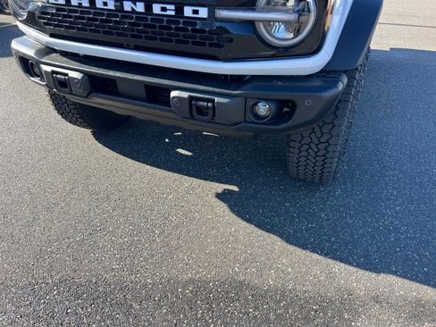 New 2025 Ford Bronco Badlands image 25