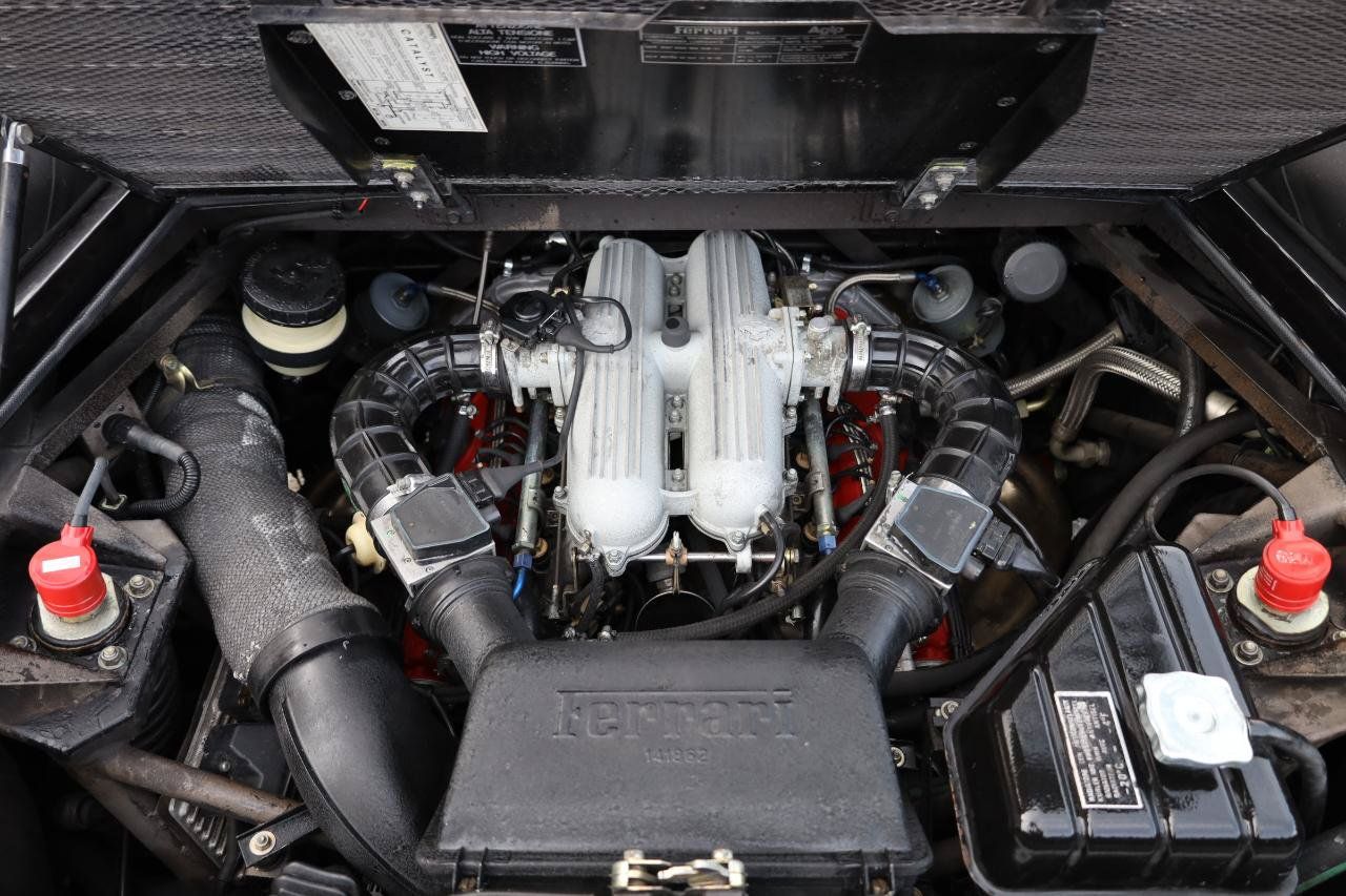 Used 1989 Ferrari Mondial T Cabriolet RWD image 8