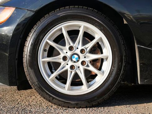 Used 2003 BMW Z4 2.5i image 14