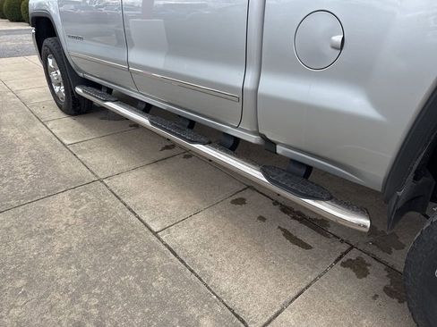 Used 2019 GMC Sierra 2500 SLT AWD/4WD image 9