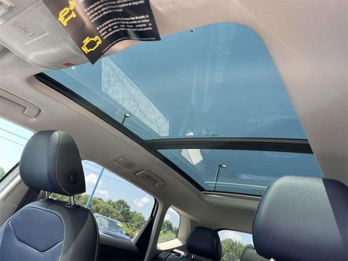 New 2025 Volkswagen Taos SEL image 21