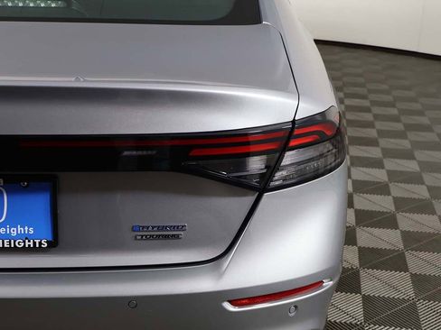 Used 2023 Honda Accord Touring image 17