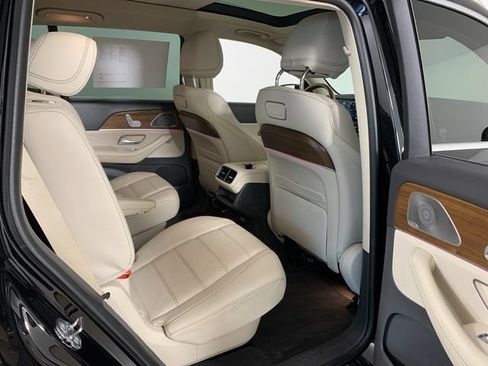 Used 2020 Mercedes-Benz GLS 450 4MATIC image 42