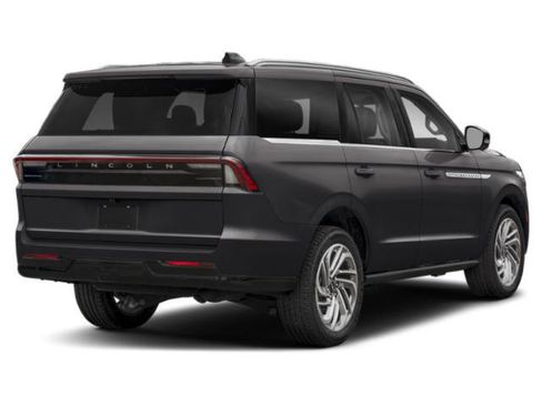 Used 2025 Lincoln Navigator Reserve w/ Jet Appearance Package AWD/4WD image 2