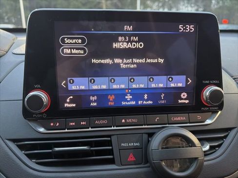 Used 2019 Nissan Altima 2.5 SR w/ SR Premium Package image 15