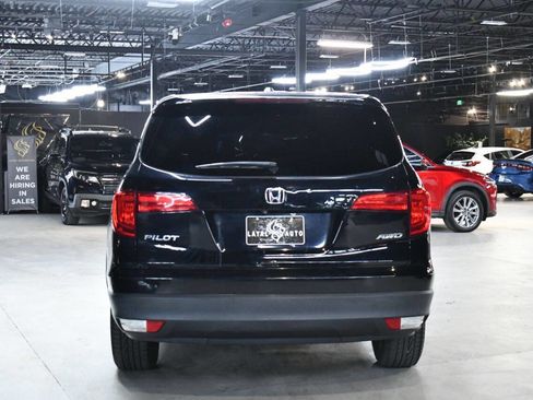 Used 2017 Honda Pilot EX image 5