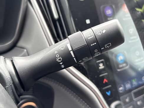 Used 2025 Subaru Outback Onyx Edition XT image 17