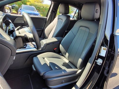 Certified 2025 Mercedes-Benz GLA 250 image 8