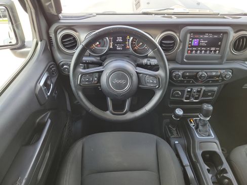 Used 2018 Jeep Wrangler Unlimited Sport S AWD/4WD image 16