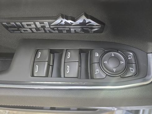 New 2026 Chevrolet Silverado 1500 High Country w/ High Country Premium Package AWD/4WD image 28