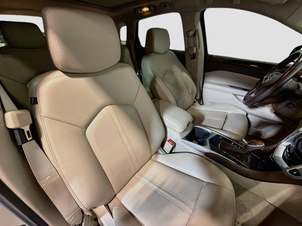 Used 2014 Cadillac SRX Luxury AWD/4WD image 27