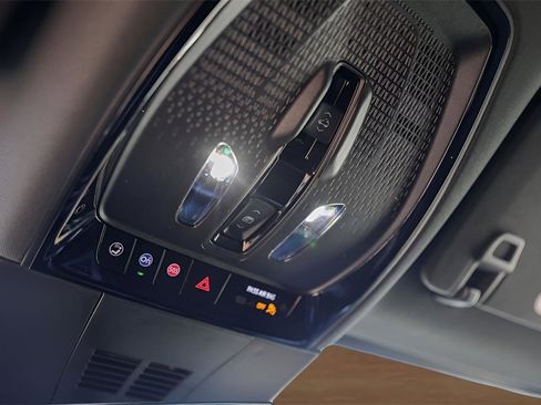 Used 2024 Cadillac Lyriq Luxury w/ LPO, Floor Liner Package image 20