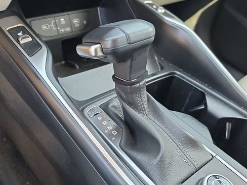 Certified 2025 Kia Sorento S w/ Panoramic Sunroof Package FWD image 26