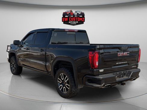 Used 2022 GMC Sierra 1500 AT4 w/ AT4 Preferred Package image 5