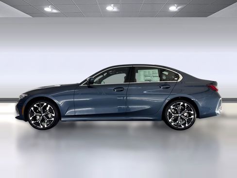 New 2026 BMW 330i Sedan w/ Convenience Package image 2