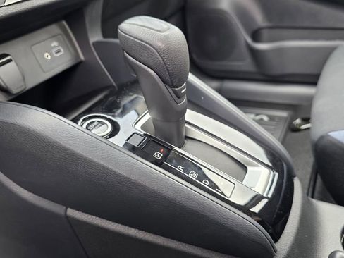 New 2025 Nissan Versa SV w/ Trunk Package FWD image 17