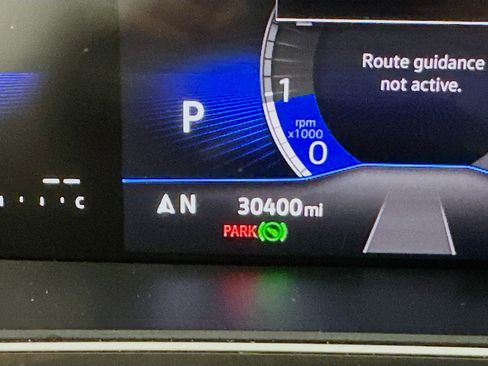 Used 2024 Volkswagen Tiguan SE image 19