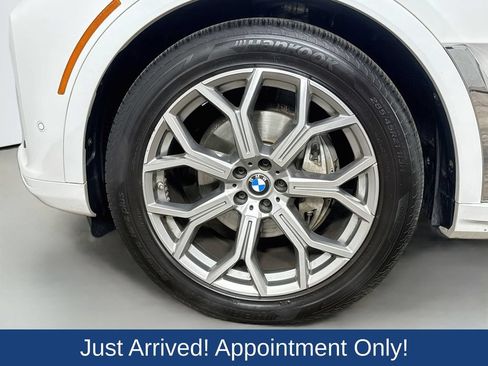 Used 2020 BMW X7 xDrive40i w/ Premium Package AWD/4WD image 42