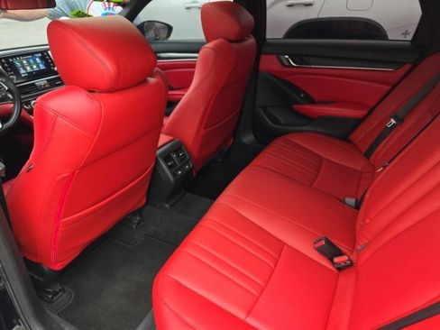 Used 2021 Honda Accord Sport image 14